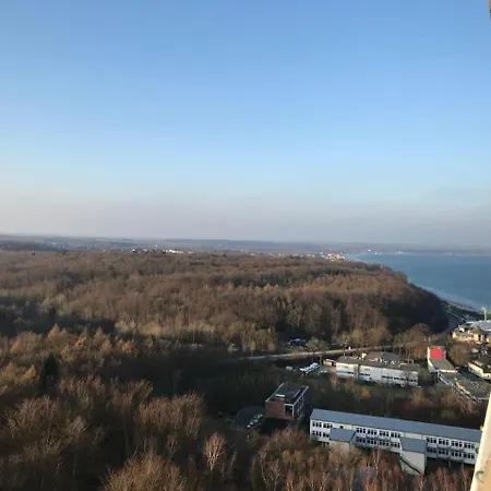 Kustenbrise Mit Waldblick Nr.290 * Timmendorfer Strand
